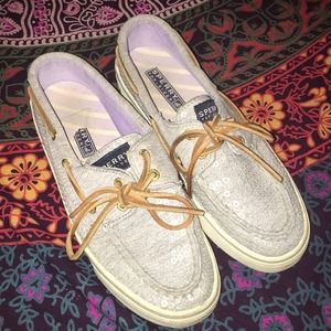 Gray t-shirt material sperry with sequins
